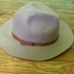 Women’s Billabong hat